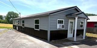 Spacious Home in the Heart of Cave City! Gallery 1