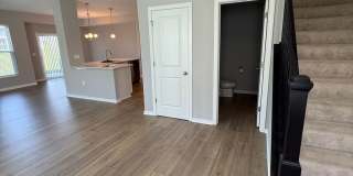 Stunning Westerville Condo with Loft | 2,086 Sq Ft | Garage | Move-In Ready Gallery 8