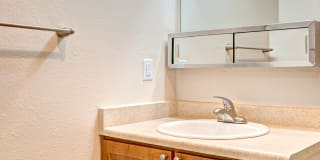 Linden Highlands Gallery 13