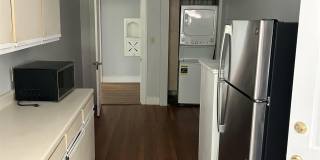 303 King Street Gallery 18