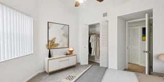 Sheridan Ocean Club Apartments Gallery 81