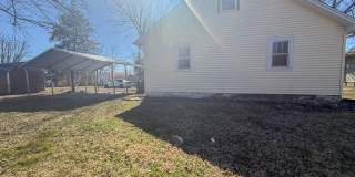 3-Bedroom Home with Carport and Spacious Rooms Near Tennessee Tech & Downtown Cookeville Gallery 26