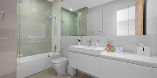 3260 NE 165th St Gallery 32