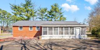 3 Bedroom Pet Friendly Home For Rent! Gallery 26
