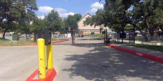 Townhouse near Medical Center in Gated Community Gallery 12