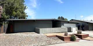 Beautiful & Spacious 4-Bedroom Home in Prime Davis Location Gallery 1
