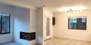 Spacious 2-Story Townhome, Completely Remodeled, A/C, Fresh Paint, Large Backyard! Gallery 7