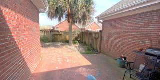 829 Ruffin Street Gallery 27