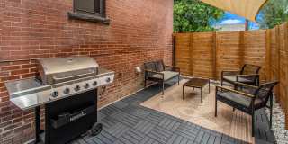 832 26th Street Gallery 32