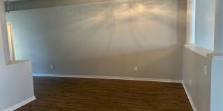 Spacious 3 bedroom, 2 bath home with a den! Gallery 20