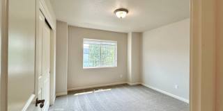 Stunning 2 Bed, 2.5 Bath Craftsman Townhome with Community Amenities! Gallery 32