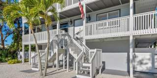 Exceptional Key West-Style Waterfront Estate | Annual Lease on Siesta Key Gallery 1