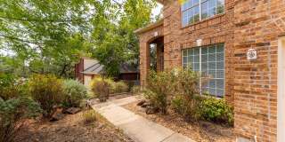Spacious and stunning 4 bed 3.5 bath in Austin!!! Gallery 3