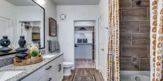 Aura Southgate Gallery 9