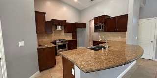 Beautiful home for rent in Visalia with a pool! Gallery 3