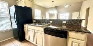 Craftsman style 3 bedroom 2 bath Home - Avail NOW! Gallery 11