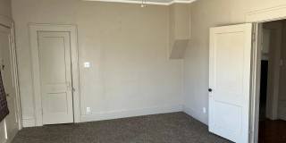 Charming 3 Bed, 2 Bath Brick Bungalow – Available Now! Gallery 7