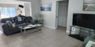 954 Northeast 26th Avenue Gallery 10