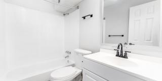 Edgewater Village Apartments Gallery 6