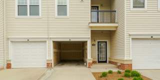 Rare 2BR 2BA 2 Level Condo With Garage Gallery 21