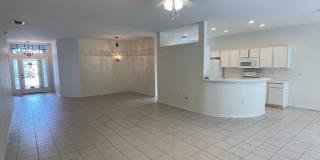 JUST LEASED- Annual unfurnished 3/2  house in Sarasota Gallery 10