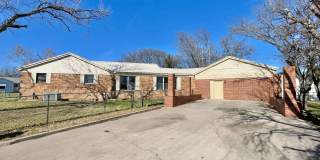 Price Drop!  Viewable Now!  Small Pets Accepted! Gallery 1
