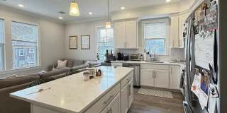 Charming 4 Bedroom-No Broker Fee Gallery 8