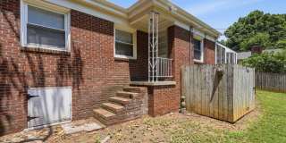 Move-in Ready 3 Bedroom Ranch Home in Eastway Park Gallery 50