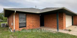813 N Eagle Ln 813 N Eagle Ln Gallery 1
