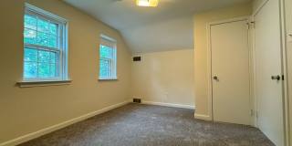 Renovated home, central air, stainless appliances, Radnor SD, Walk to Villanova, small dogs ok...this is a must see! Gallery 15