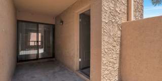 2-bedroom, 2-bathroom in Prime location! Gallery 16