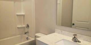 Room in 4 Bedroom Home at Whitby Moore St Gallery 14