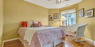 18 Mariners Bend Gallery 22