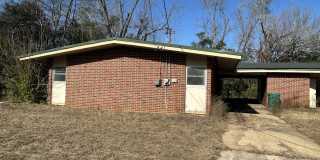 1911 South Riverview Circle - 2 Gallery 1