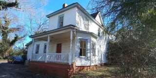 809 Edgefield Street Gallery 1