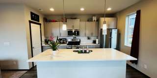 2022 Built, 4 Bedroom, Beautiful Home! Gallery 6