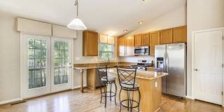 FENCED IN YARD!!!  Beautiful 4/3 UPDATED SF Home in Gaithersburg Gallery 5
