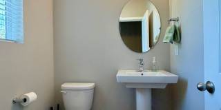 Quality 2025 Built Home in CK School District! Gallery 6