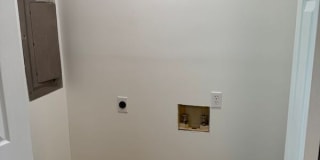 615 East Bain Street Gallery 15
