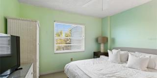 719 PINELLAS BAYWAY S Gallery 35