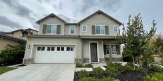 Gorgeous 5 Bed, 4 Bath home with SOLAR in Brentwood Gallery 1