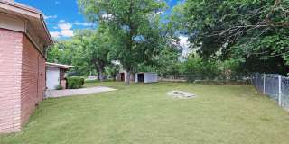 307 Oak St Gallery 25