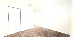 Spacious 4BR Home with Large Fenced Yard & Community Pool Gallery 27