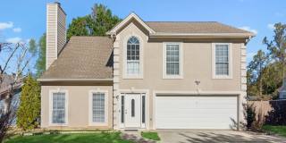 2275 Eagle Pointe Ct Gallery 1