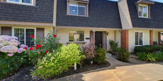 Charming 2-Bedroom Townhouse for Rent in Huntington Beach! Gallery 7