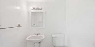 11606 VANTAGE HILL Road Gallery 18