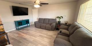 Updated 3 Bedroom Home in Hanford Gallery 7