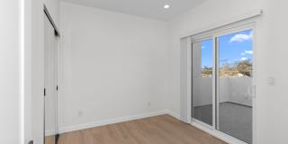 6413 Richard Street Gallery 18