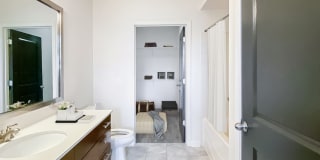 Avana Westside Gallery 5