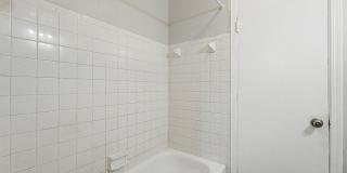 Evanston Apartments Gallery 18